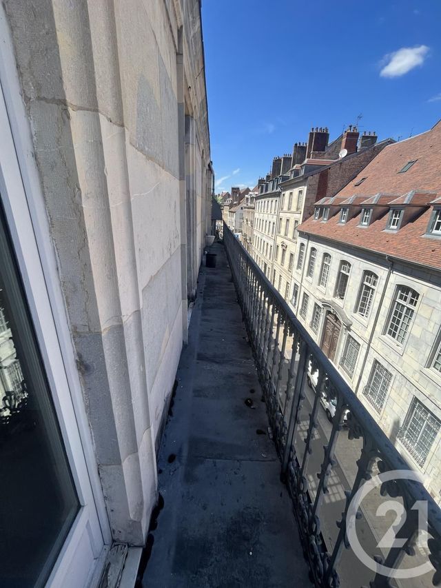 Afficher la photo en grand Appartement F4 à vendre - 4 pièces - 178.0 m2 - BESANCON - 25 - FRANCHE-COMTE - Century 21 Avenir Immobilier