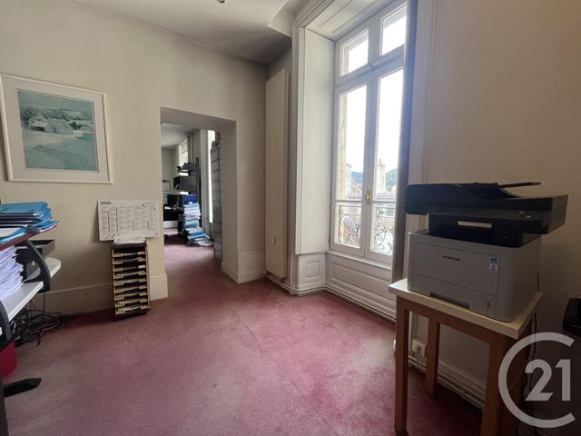 Afficher la photo en grand Appartement F4 à vendre - 4 pièces - 178.0 m2 - BESANCON - 25 - FRANCHE-COMTE - Century 21 Avenir Immobilier