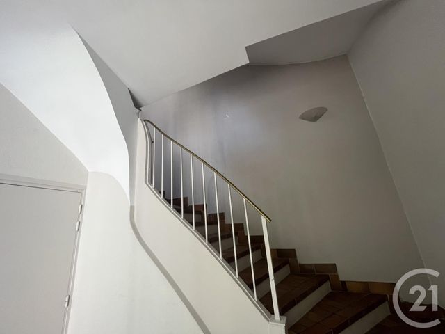 Afficher la photo en grand Appartement F4 à vendre - 4 pièces - 178.0 m2 - BESANCON - 25 - FRANCHE-COMTE - Century 21 Avenir Immobilier