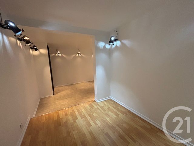 Appartement F2 à louer - 2 pièces - 42.0 m2 - BESANCON - 25 - FRANCHE-COMTE - Century 21 Avenir Immobilier