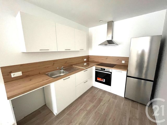 Appartement T5 à louer - 5 pièces - 95.0 m2 - MISEREY SALINES - 25 - FRANCHE-COMTE - Century 21 Avenir Immobilier