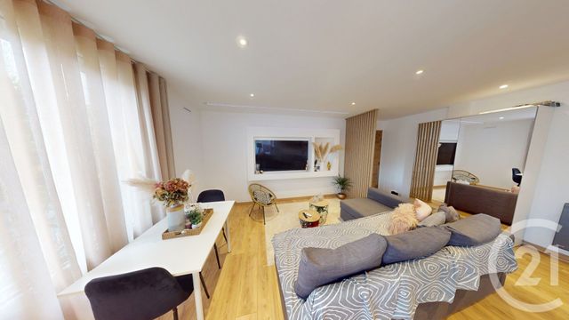 Afficher la photo en grand Appartement F3 à vendre - 3 pièces - 67.48 m2 - BESANCON - 25 - FRANCHE-COMTE - Century 21 Avenir Immobilier