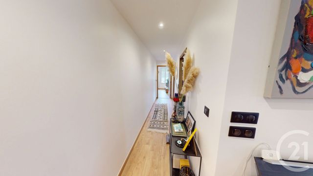 Afficher la photo en grand Appartement F3 à vendre - 3 pièces - 67.48 m2 - BESANCON - 25 - FRANCHE-COMTE - Century 21 Avenir Immobilier