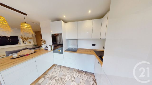 Afficher la photo en grand Appartement F3 à vendre - 3 pièces - 67.48 m2 - BESANCON - 25 - FRANCHE-COMTE - Century 21 Avenir Immobilier