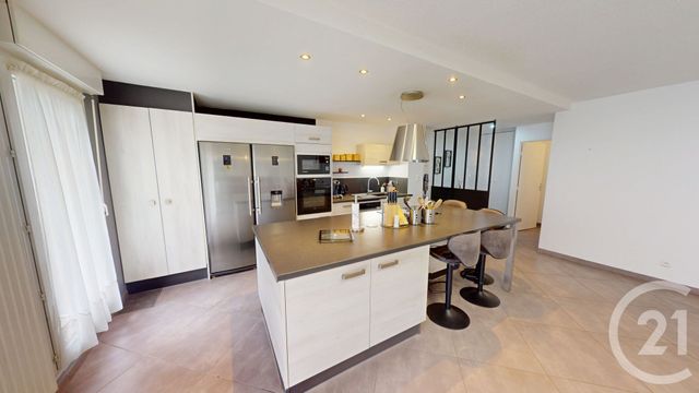 Appartement F4 à vendre - 4 pièces - 100.0 m2 - BESANCON - 25 - FRANCHE-COMTE - Century 21 Avenir Immobilier