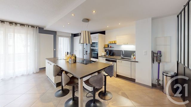 Appartement F4 à vendre - 4 pièces - 100.0 m2 - BESANCON - 25 - FRANCHE-COMTE - Century 21 Avenir Immobilier