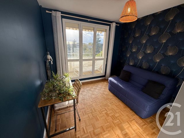 Afficher la photo en grand Appartement F4 à vendre - 4 pièces - 74.0 m2 - BESANCON - 25 - FRANCHE-COMTE - Century 21 Avenir Immobilier