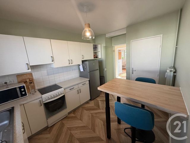 Afficher la photo en grand Appartement F4 à vendre - 4 pièces - 74.0 m2 - BESANCON - 25 - FRANCHE-COMTE - Century 21 Avenir Immobilier