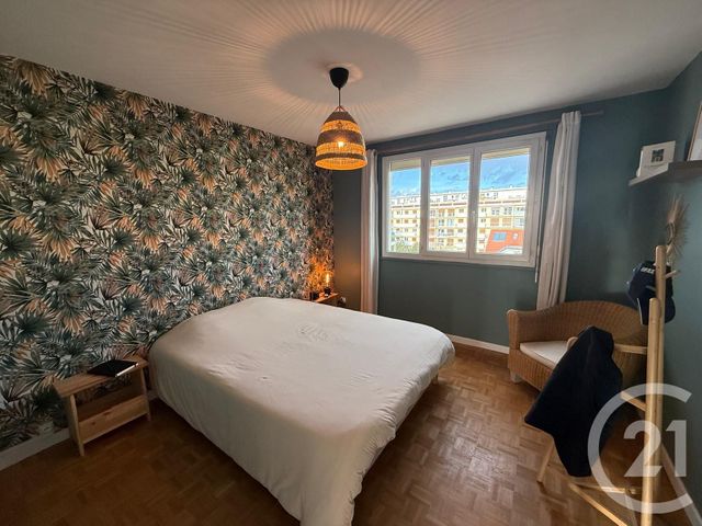 Afficher la photo en grand Appartement F4 à vendre - 4 pièces - 74.0 m2 - BESANCON - 25 - FRANCHE-COMTE - Century 21 Avenir Immobilier