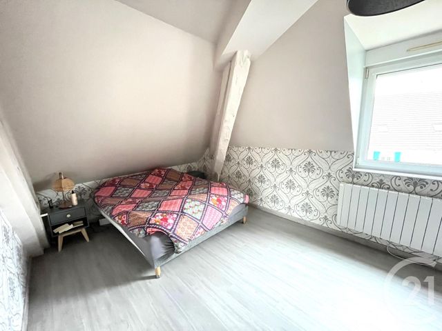 Appartement T2 à louer - 2 pièces - 61.62 m2 - POUILLEY LES VIGNES - 25 - FRANCHE-COMTE - Century 21 Avenir Immobilier