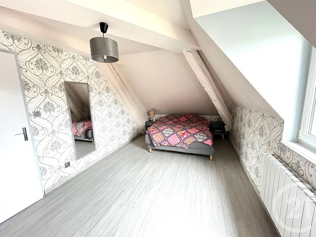 Appartement T2 à louer - 2 pièces - 61.62 m2 - POUILLEY LES VIGNES - 25 - FRANCHE-COMTE - Century 21 Avenir Immobilier