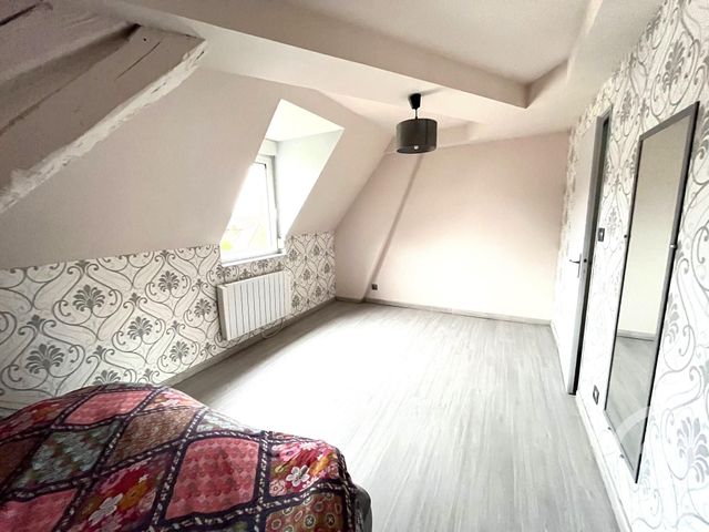 Appartement T2 à louer - 2 pièces - 61.62 m2 - POUILLEY LES VIGNES - 25 - FRANCHE-COMTE - Century 21 Avenir Immobilier