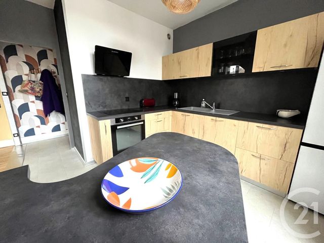 Appartement T2 à louer - 2 pièces - 61.62 m2 - POUILLEY LES VIGNES - 25 - FRANCHE-COMTE - Century 21 Avenir Immobilier