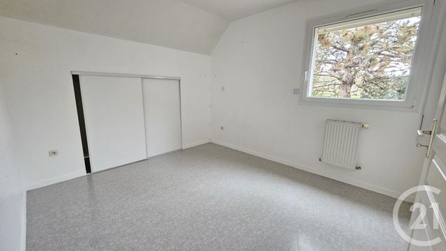 Appartement F5 à louer - 5 pièces - 86.0 m2 - CHEMAUDIN ET VAUX - 25 - FRANCHE-COMTE - Century 21 Avenir Immobilier