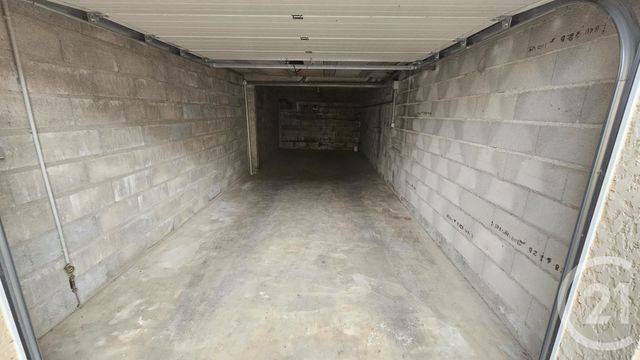 Appartement F5 à louer - 5 pièces - 86.0 m2 - CHEMAUDIN ET VAUX - 25 - FRANCHE-COMTE - Century 21 Avenir Immobilier