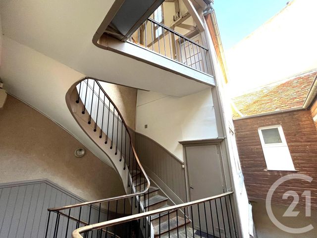 Appartement Duplex à louer - 2 pièces - 30.66 m2 - BESANCON - 25 - FRANCHE-COMTE - Century 21 Avenir Immobilier