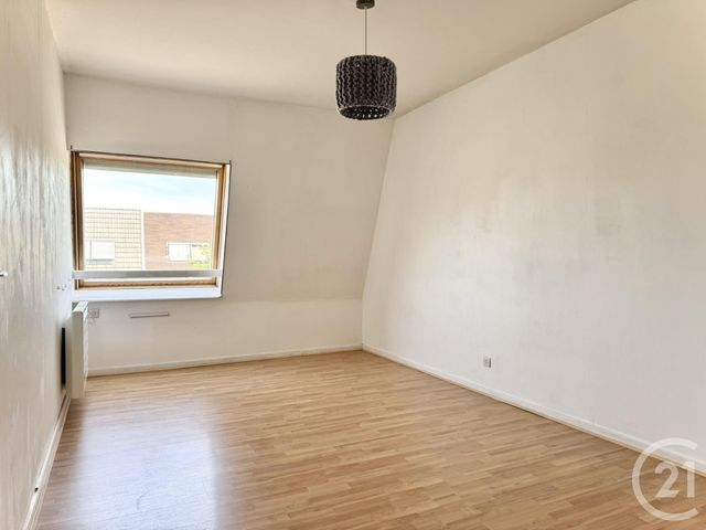 maison à vendre - 5 pièces - 110.42 m2 - ROCHE LEZ BEAUPRE - 25 - FRANCHE-COMTE - Century 21 Avenir Immobilier