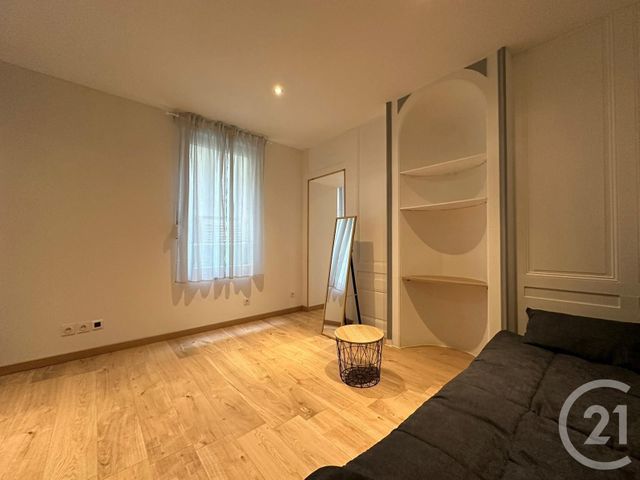 Appartement T1 à louer - 1 pièce - 25.0 m2 - BESANCON - 25 - FRANCHE-COMTE - Century 21 Avenir Immobilier