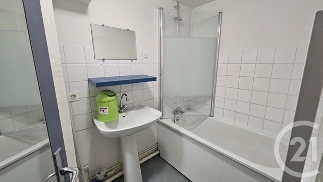 Appartement F1 bis à louer - 2 pièces - 31.98 m2 - BESANCON - 25 - FRANCHE-COMTE - Century 21 Avenir Immobilier