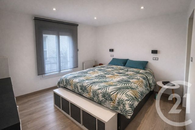 Appartement F3 à vendre - 3 pièces - 83.5 m2 - ROCHE LEZ BEAUPRE - 25 - FRANCHE-COMTE - Century 21 Avenir Immobilier