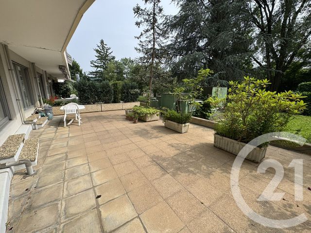 Appartement F4 à vendre - 4 pièces - 100.4 m2 - BESANCON - 25 - FRANCHE-COMTE - Century 21 Avenir Immobilier