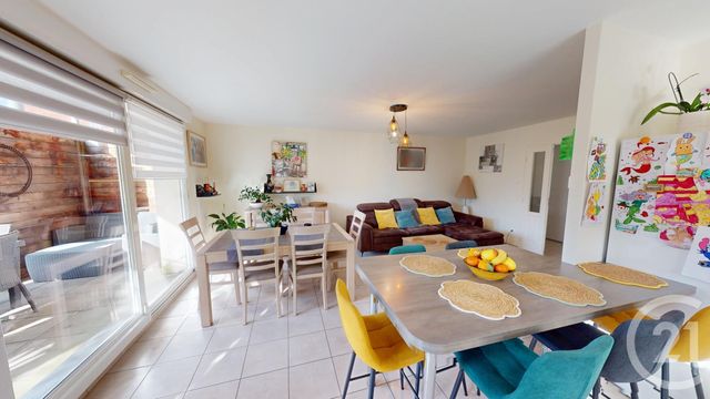 Appartement T4 à vendre - 4 pièces - 85.71 m2 - BESANCON - 25 - FRANCHE-COMTE - Century 21 Avenir Immobilier