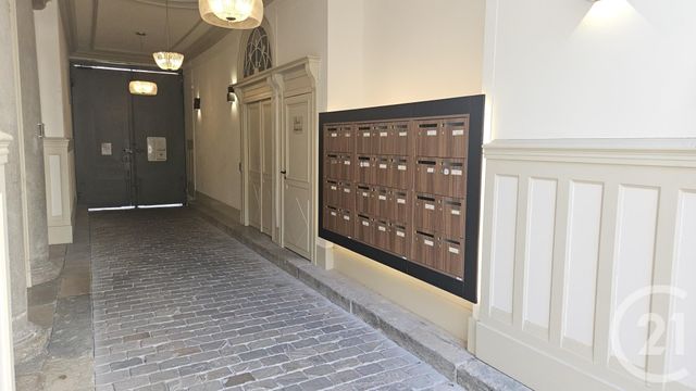 Appartement F4 à louer - 3 pièces - 107.0 m2 - BESANCON - 25 - FRANCHE-COMTE - Century 21 Avenir Immobilier