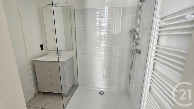 Appartement F4 à louer - 3 pièces - 107.0 m2 - BESANCON - 25 - FRANCHE-COMTE - Century 21 Avenir Immobilier