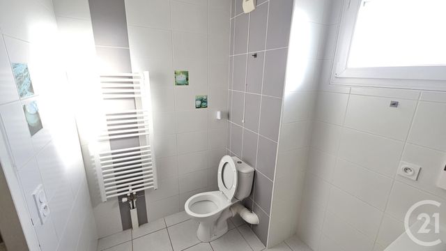 Appartement F3 à louer - 3 pièces - 64.0 m2 - BESANCON - 25 - FRANCHE-COMTE - Century 21 Avenir Immobilier