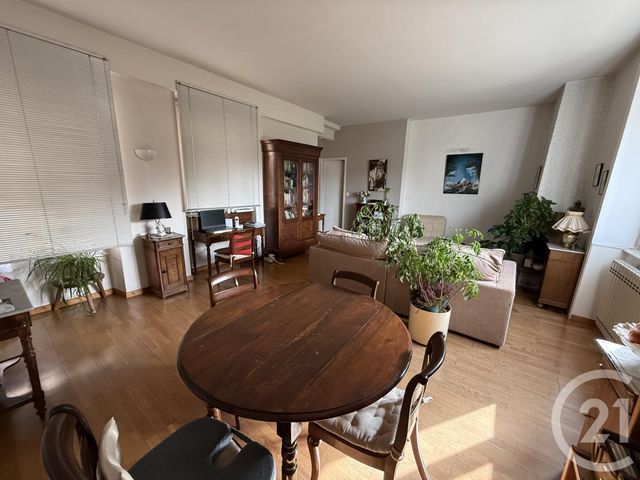 Appartement F2 bis à vendre - 2 pièces - 68.2 m2 - BESANCON - 25 - FRANCHE-COMTE - Century 21 Avenir Immobilier