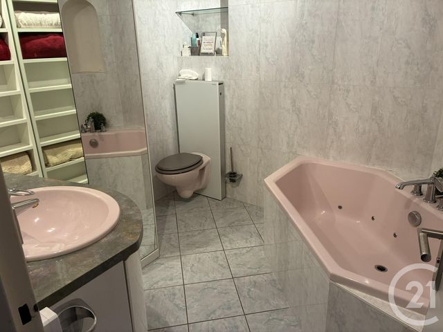 Appartement F5 à vendre - 5 pièces - 124.18 m2 - BESANCON - 25 - FRANCHE-COMTE - Century 21 Avenir Immobilier