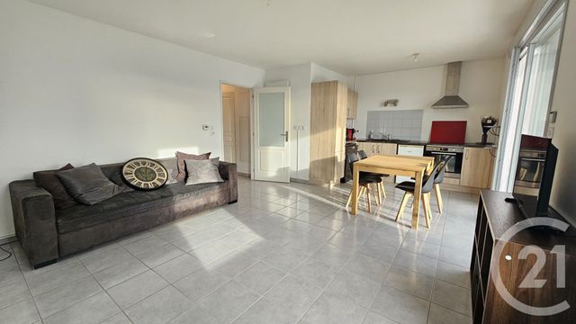 Appartement F2 à louer - 2 pièces - 48.0 m2 - BESANCON - 25 - FRANCHE-COMTE - Century 21 Avenir Immobilier
