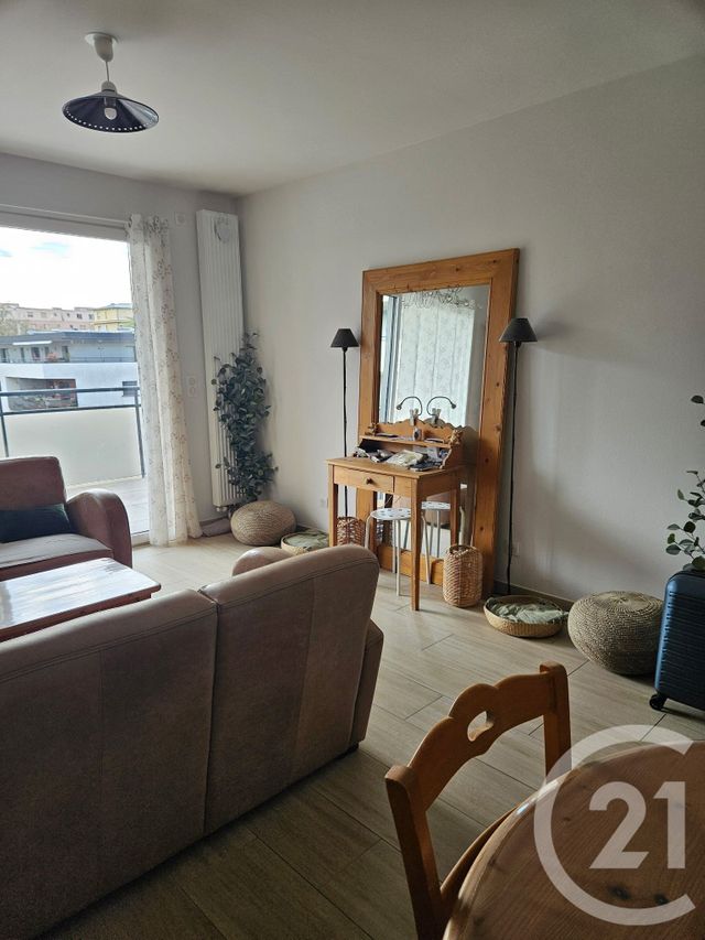 Appartement T2 à vendre - 2 pièces - 53.15 m2 - BESANCON - 25 - FRANCHE-COMTE - Century 21 Avenir Immobilier