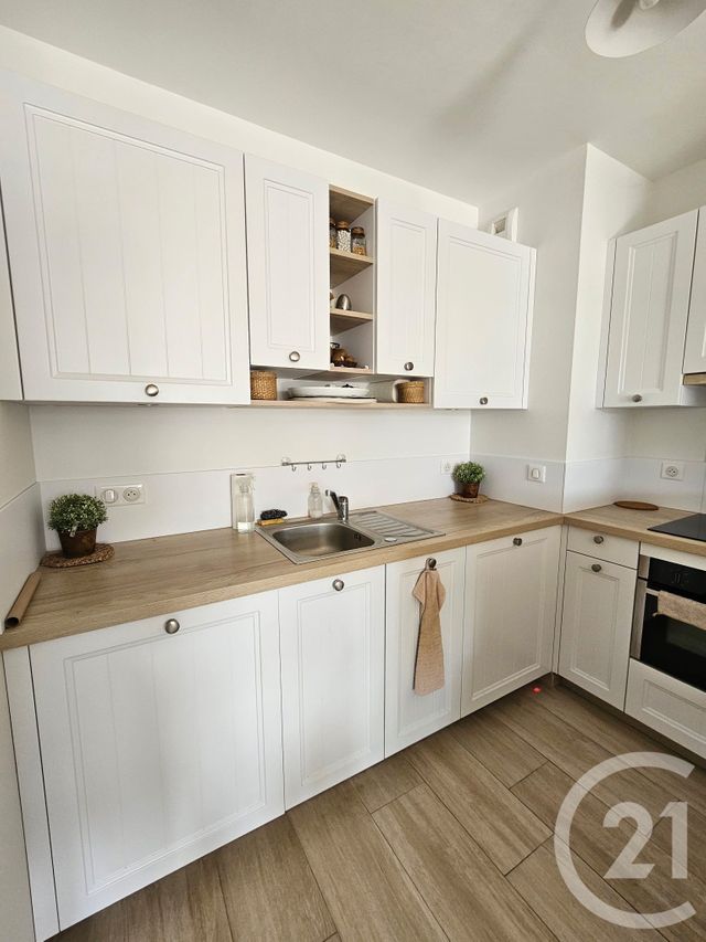Appartement T2 à vendre - 2 pièces - 53.15 m2 - BESANCON - 25 - FRANCHE-COMTE - Century 21 Avenir Immobilier