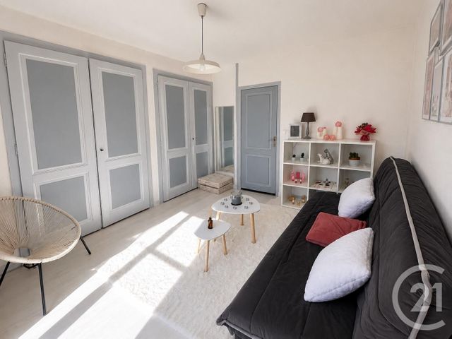 Appartement T2 à louer - 2 pièces - 25.0 m2 - BESANCON - 25 - FRANCHE-COMTE - Century 21 Avenir Immobilier