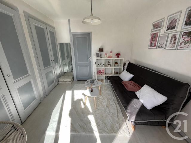 Appartement T2 à louer - 2 pièces - 25.0 m2 - BESANCON - 25 - FRANCHE-COMTE - Century 21 Avenir Immobilier