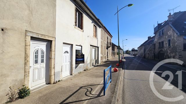 Appartement F2 à louer - 2 pièces - 75.12 m2 - ROCHE LEZ BEAUPRE - 25 - FRANCHE-COMTE - Century 21 Avenir Immobilier