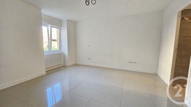 Appartement F2 à louer - 2 pièces - 75.12 m2 - ROCHE LEZ BEAUPRE - 25 - FRANCHE-COMTE - Century 21 Avenir Immobilier