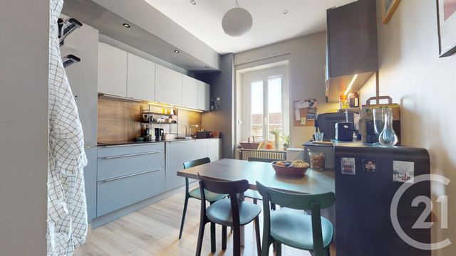 Appartement T4 à vendre - 6 pièces - 105.0 m2 - BESANCON - 25 - FRANCHE-COMTE - Century 21 Avenir Immobilier