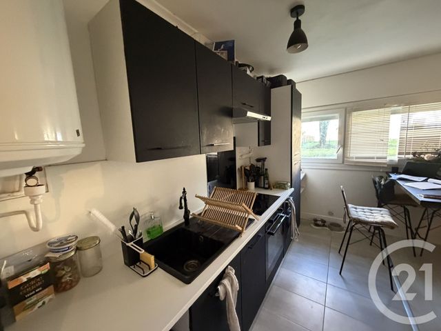 Appartement T2 à vendre - 2 pièces - 46.0 m2 - BESANCON - 25 - FRANCHE-COMTE - Century 21 Avenir Immobilier