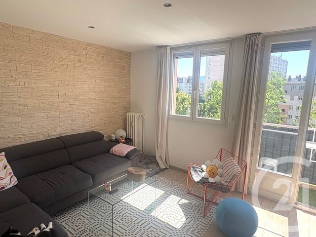 Appartement à vendre - 3 pièces - 64.0 m2 - BESANCON - 25 - FRANCHE-COMTE - Century 21 Avenir Immobilier