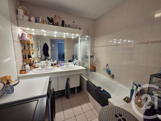 Appartement F3 à vendre - 3 pièces - 66.8 m2 - BESANCON - 25 - FRANCHE-COMTE - Century 21 Avenir Immobilier
