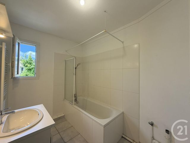 Appartement F3 à vendre - 3 pièces - 69.0 m2 - BESANCON - 25 - FRANCHE-COMTE - Century 21 Avenir Immobilier