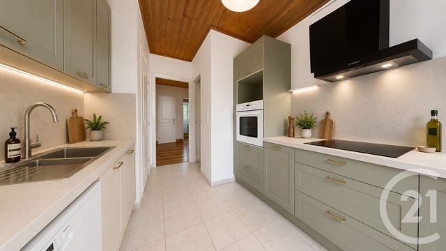 Appartement T4 à vendre - 4 pièces - 93.5 m2 - BESANCON - 25 - FRANCHE-COMTE - Century 21 Avenir Immobilier