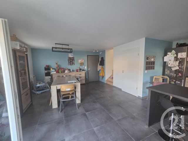 Appartement F3 bis à vendre - 5 pièces - 82.0 m2 - MAMIROLLE - 25 - FRANCHE-COMTE - Century 21 Avenir Immobilier