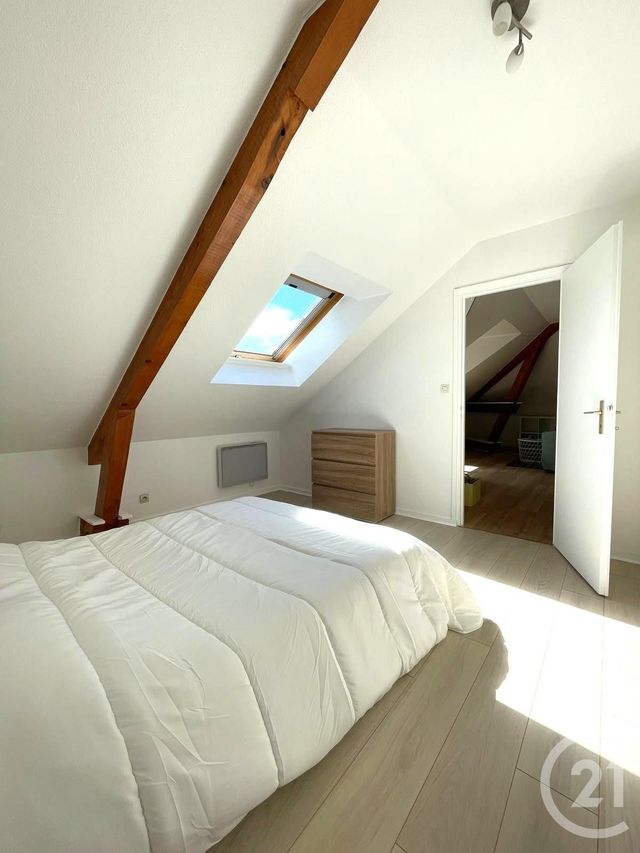 Appartement T2 à louer - 3 pièces - 45.0 m2 - SAONE - 25 - FRANCHE-COMTE - Century 21 Avenir Immobilier