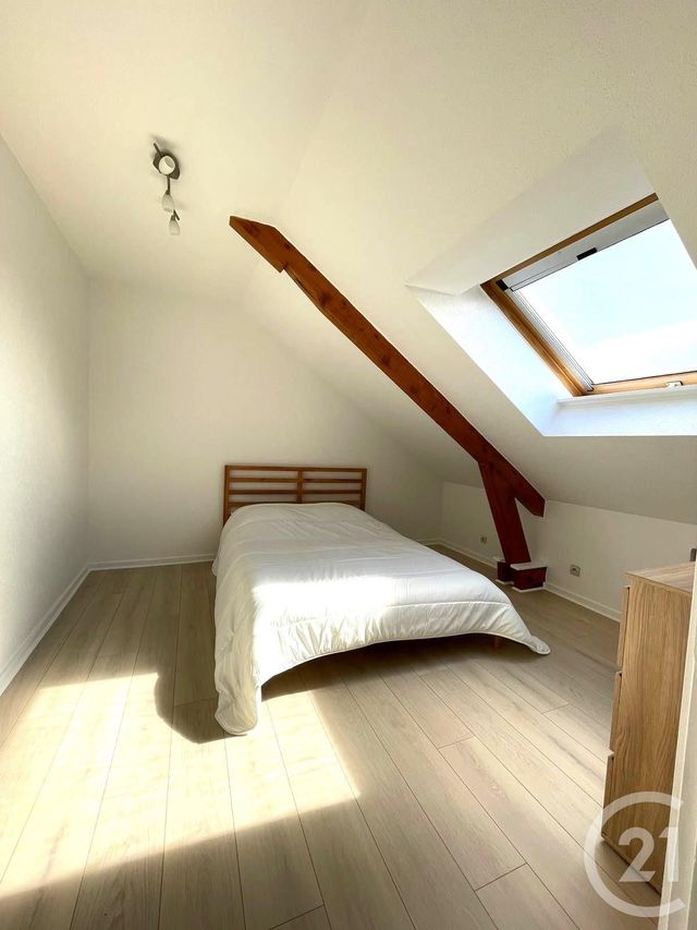 Appartement T2 à louer - 3 pièces - 45.0 m2 - SAONE - 25 - FRANCHE-COMTE - Century 21 Avenir Immobilier