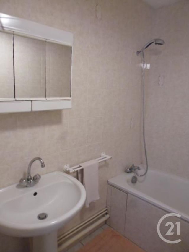 Appartement Studio à louer - 1 pièce - 21.26 m2 - ROCHE LEZ BEAUPRE - 25 - FRANCHE-COMTE - Century 21 Avenir Immobilier
