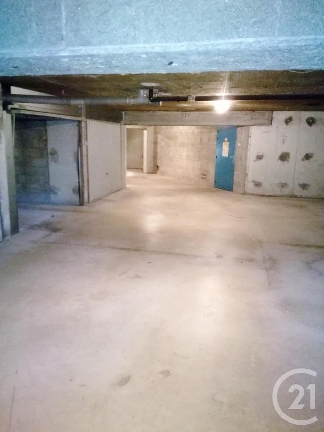 parking à louer - 9.0 m2 - BESANCON - 25 - FRANCHE-COMTE - Century 21 Avenir Immobilier