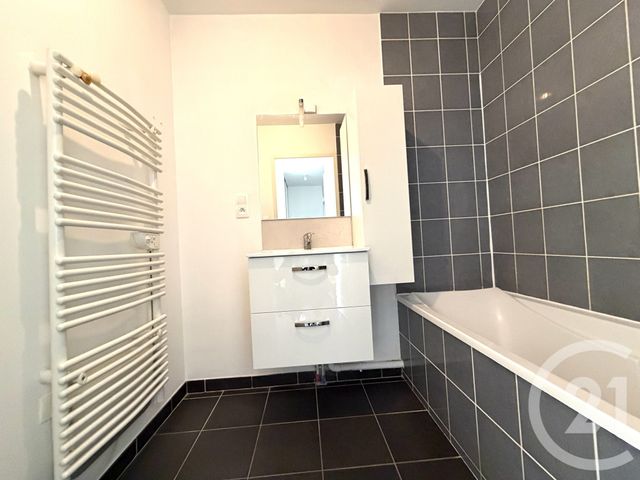 Appartement T3 à vendre - 3 pièces - 67.48 m2 - BESANCON - 25 - FRANCHE-COMTE - Century 21 Avenir Immobilier